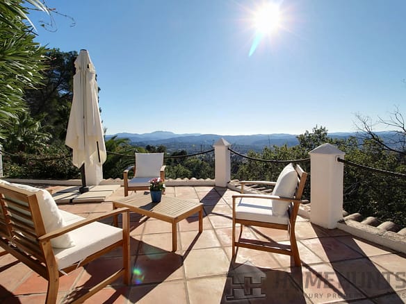 4 Bedroom Villa/House in Montauroux 28