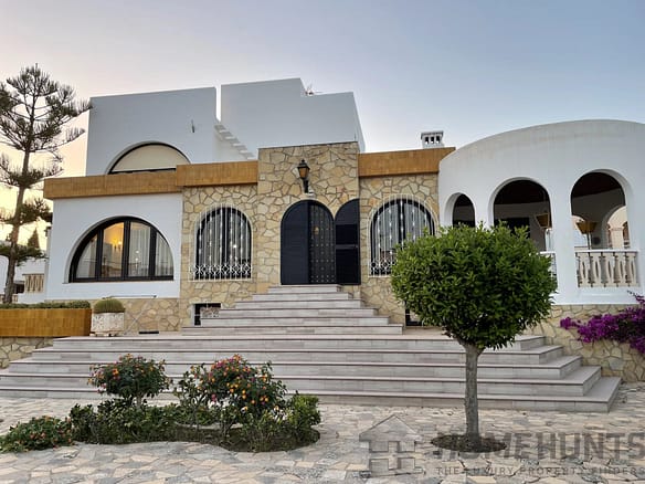 3 Bedroom Villa/House in Playa Den Bossa 18