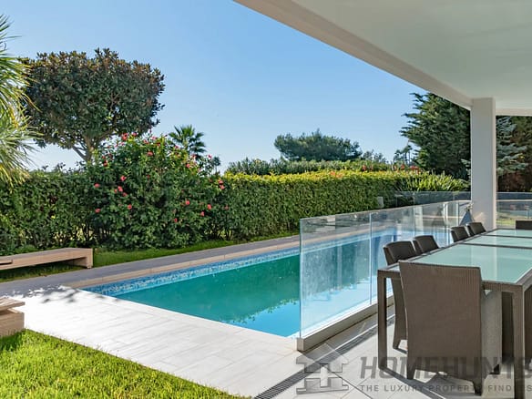 6 Bedroom Apartment in Cannes 20