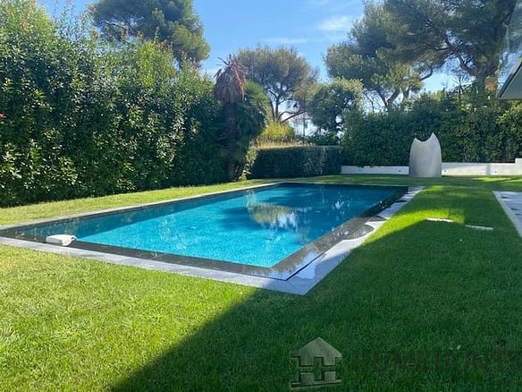5 Bedroom Villa/House in Roquebrune Cap Martin 18