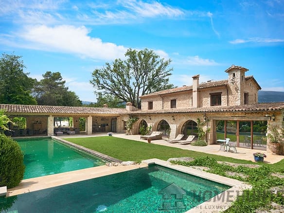 5 Bedroom Castle/Estates in Roquefort Les Pins 6