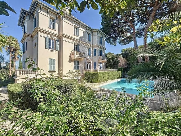 3 Bedroom Apartment in Cap D Antibes 30