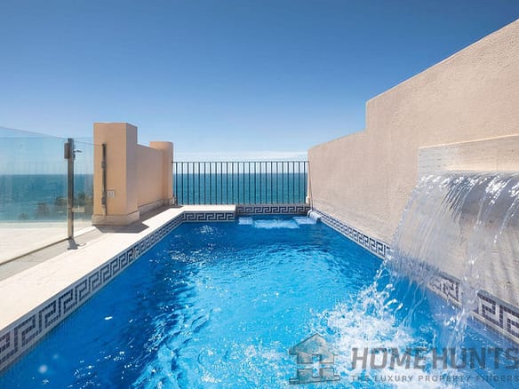 6 Bedroom Apartment in Estepona 22