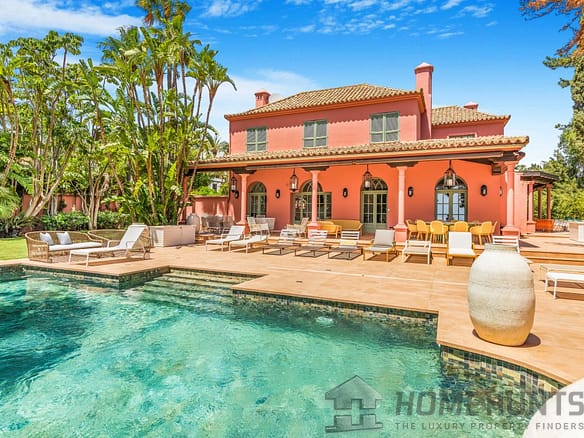 6 Bedroom Villa/House in Marbella 30