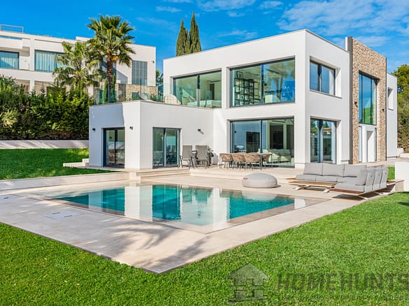 4 Bedroom Villa/House in Santa Ponsa 24