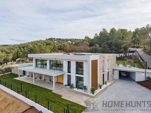 6 Bedroom Villa/House in Aix En Provence 24