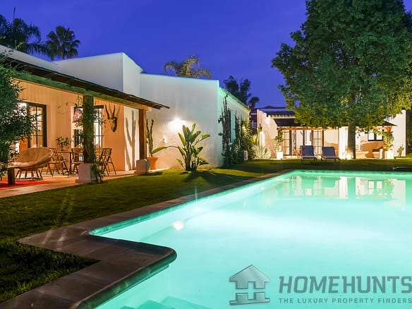 7 Bedroom Villa/House in Guadalmina Alta 26
