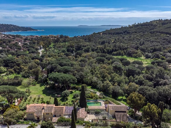 9 Bedroom Villa/House in Cavaliere 36