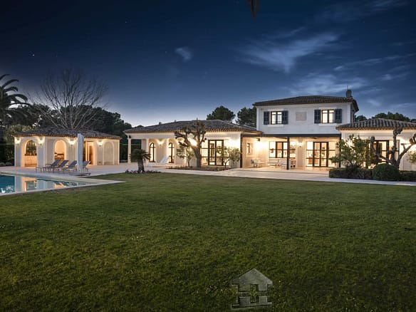 5 Bedroom Villa/House in Mougins 10