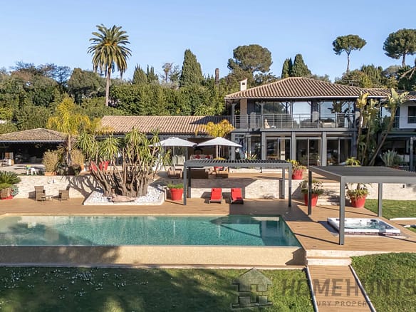 7 Bedroom Villa/House in Cannes 36