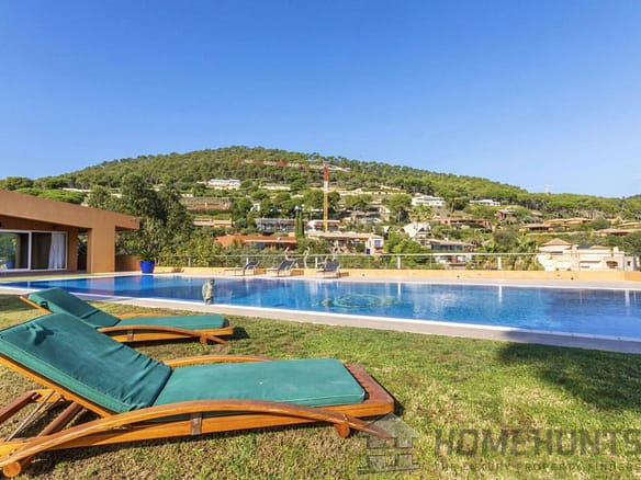 6 Bedroom Villa/House in Begur 9