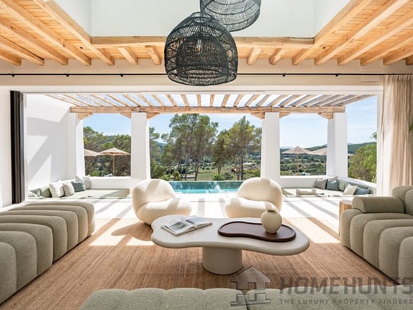 5 Bedroom Villa/House in Santa Gertrudis 6