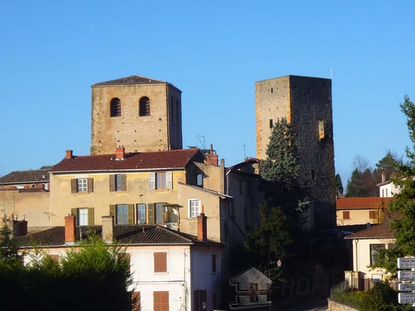 4 Bedroom Villa/House in Saint Cyr Au Mont-d Or 4