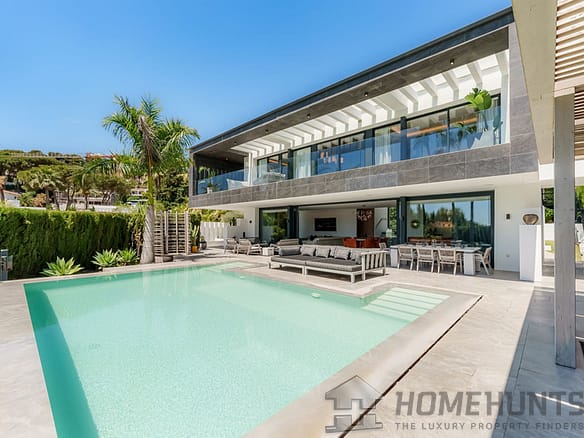 4 Bedroom Villa/House in Nueva Andalucía 24