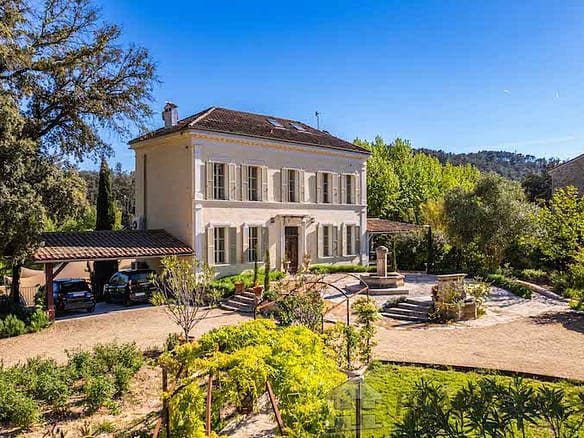 9 Bedroom Vineyard in Le Thoronet 34