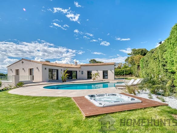 6 Bedroom Villa/House in Cannes 2