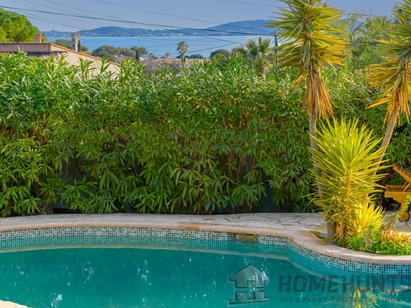 4 Bedroom Villa/House in Carqueiranne 14