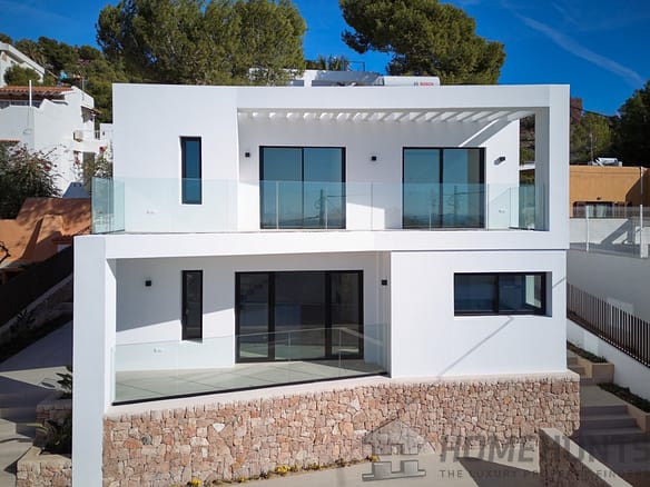 3 Bedroom Villa/House in Cap Martinet 10