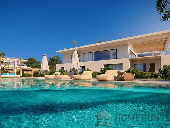 5 Bedroom Villa/House in Talamanca 22