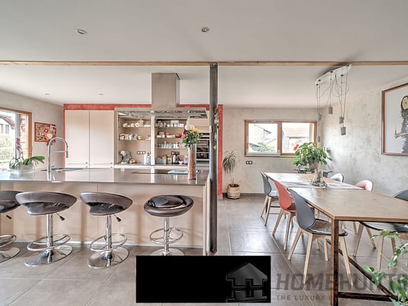 4 Bedroom Villa/House in Saint Genis Pouilly 4