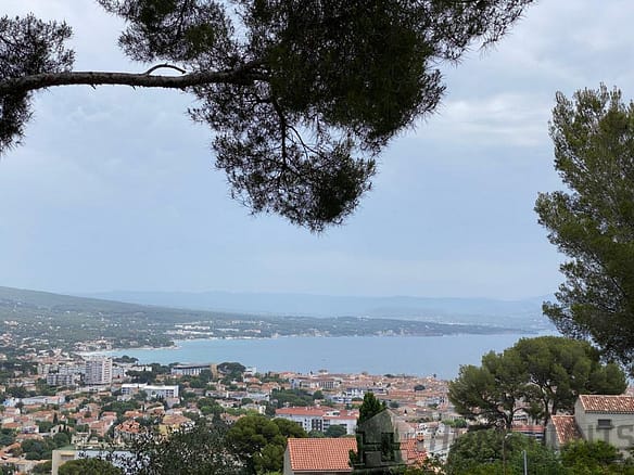 4 Bedroom Villa/House in La Ciotat 34