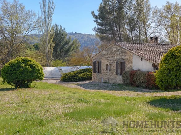 3 Bedroom Villa/House in Gordes 34