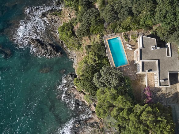 8 Bedroom Villa/House in La Croix Valmer 28