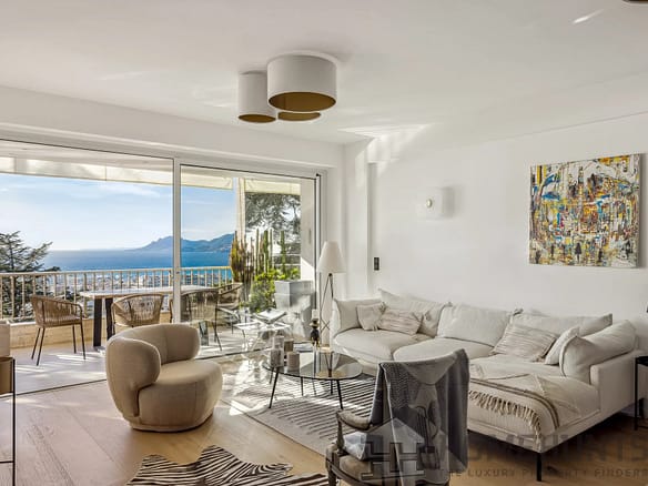 3 Bedroom Apartment in Cannes 8