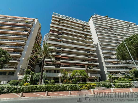 1 Bedroom Apartment in Monaco 22