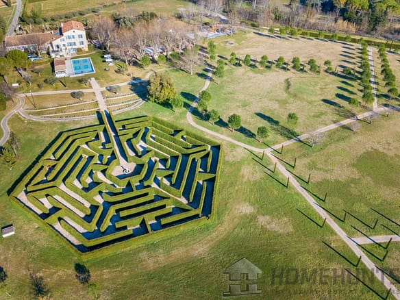 11 Bedroom Villa/House in Fayence 36