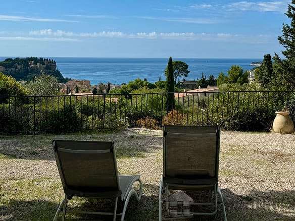 8 Bedroom Villa/House in Cassis 32