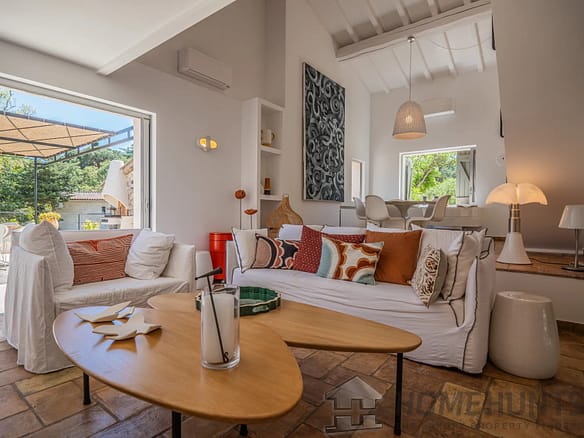 6 Bedroom Villa/House in Grimaud 24