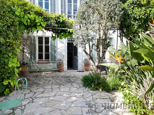 4 Bedroom Villa/House in Cannes 28