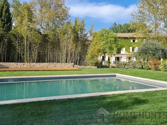 10 Bedroom Villa/House in Orange 3