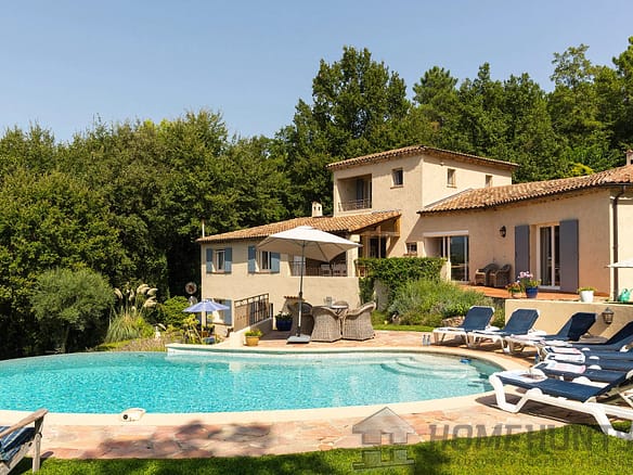 6 Bedroom Villa/House in Montauroux 28
