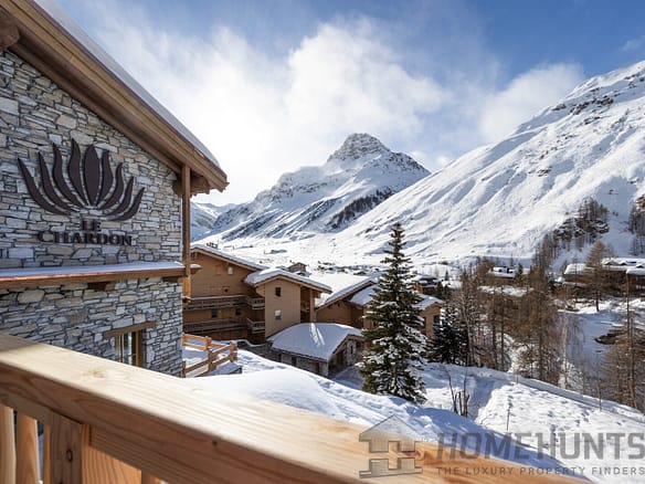 6 Bedroom Chalet in Val D'isere 8