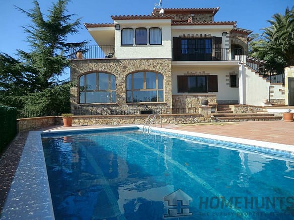 6 Bedroom Villa/House in Platja D'aro 28
