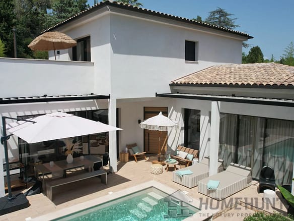 4 Bedroom Villa/House in Mougins 2