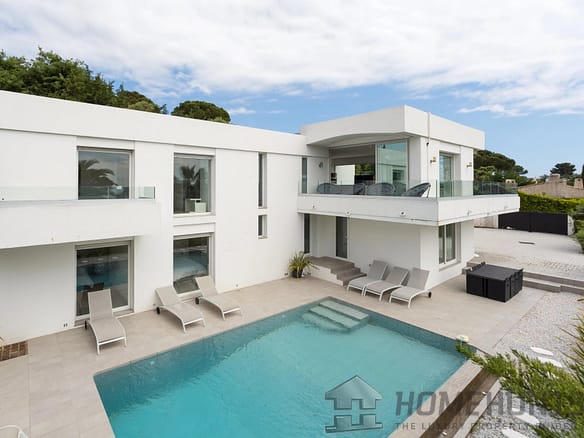 4 Bedroom Villa/House in Le Cannet 22