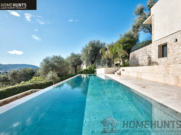 5 Bedroom Villa/House in Nice 30