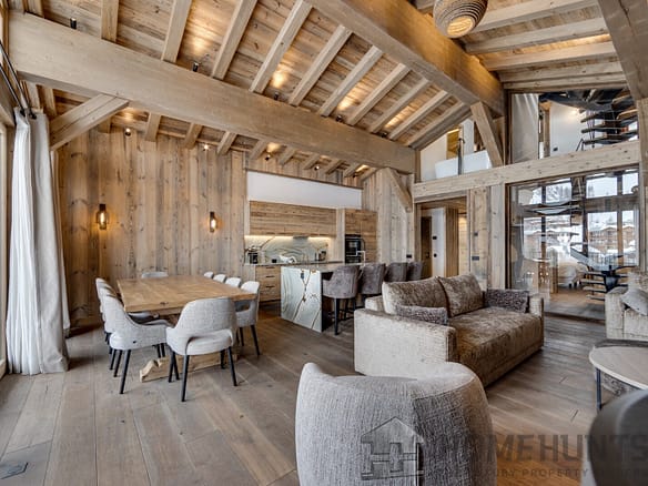 4 Bedroom Apartment in Val D'isere 14