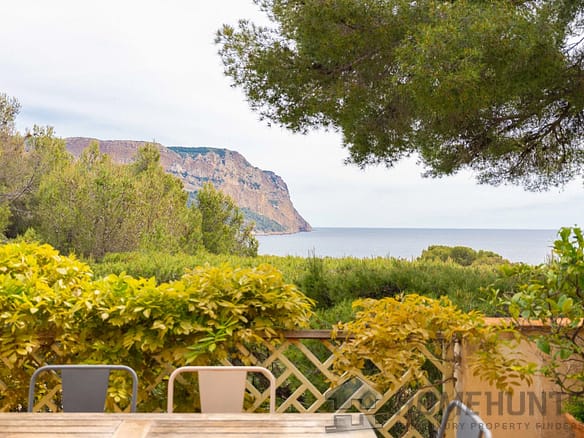6 Bedroom Villa/House in Cassis 4