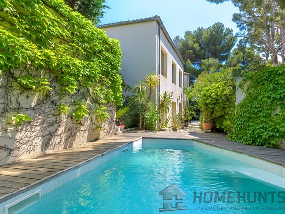 4 Bedroom Villa/House in Marseille 28