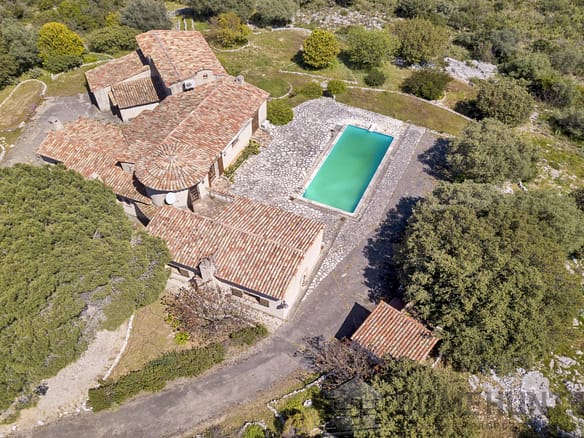 5 Bedroom Villa/House in Roquefort Les Pins 12