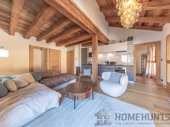 3 Bedroom Apartment in Morzine 2