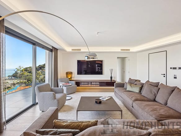 3 Bedroom Apartment in Cap D Ail 36