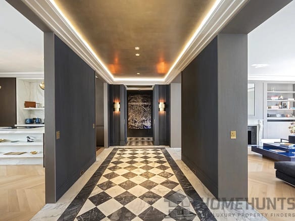 3 Bedroom Apartment in Paris 8th (Golden Triangle - Parc Monceau) 14
