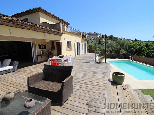 3 Bedroom Villa/House in Biot 8