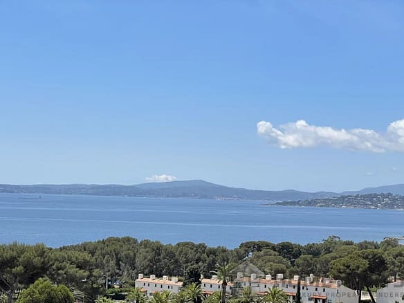 5 Bedroom Villa/House in Les Issambres 32