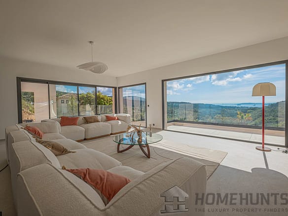 5 Bedroom Villa/House in Grimaud 36